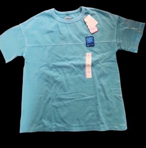 Cat and Jack kids T-shirt.